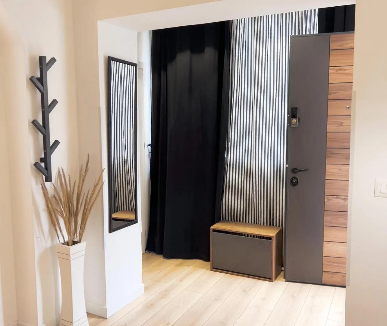 Bllok Scandi Apartments 2 Self -Check-In Tirana