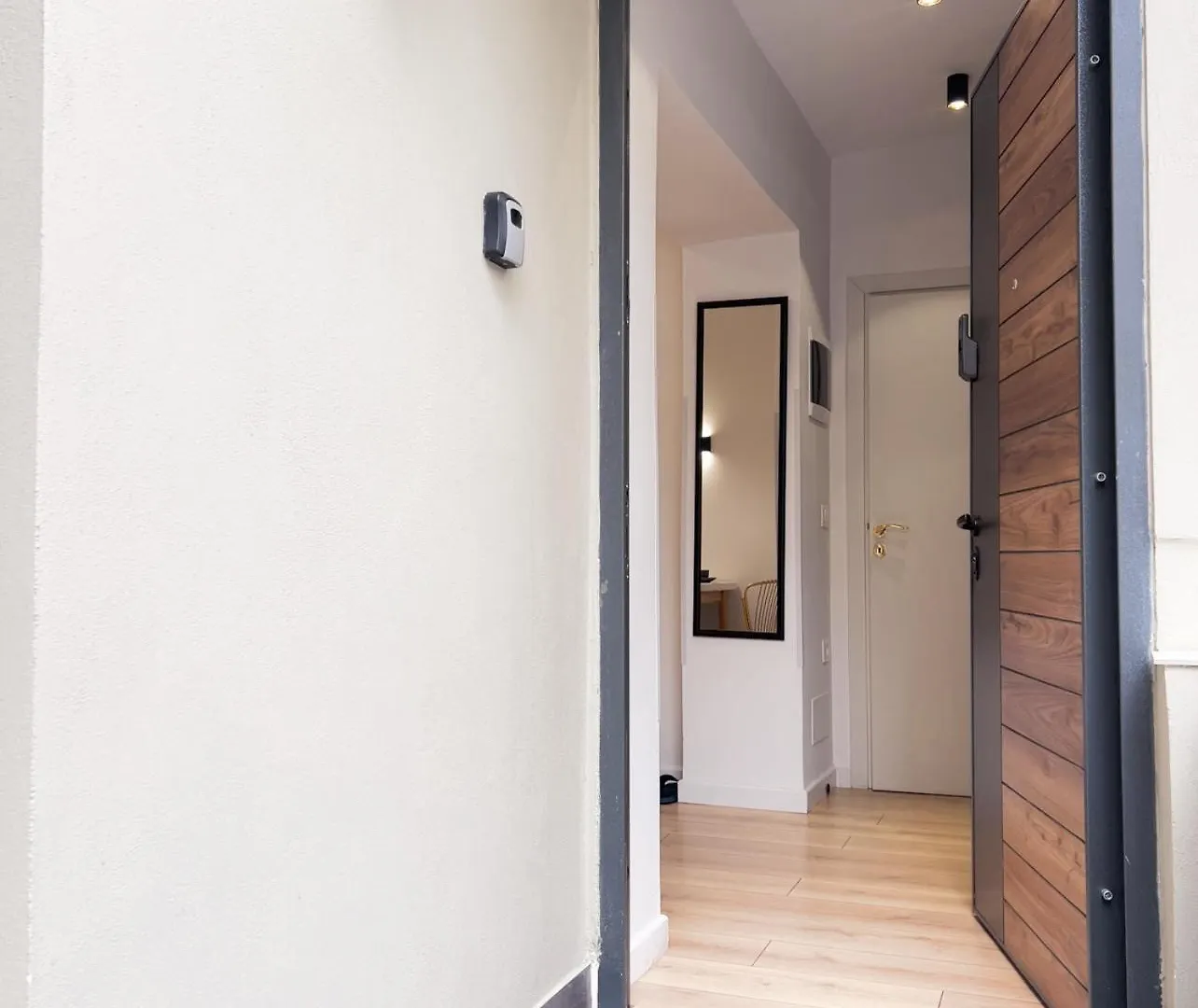 Bllok Scandi Apartments 2 Self -Check-In Tirana 0*,  Albania